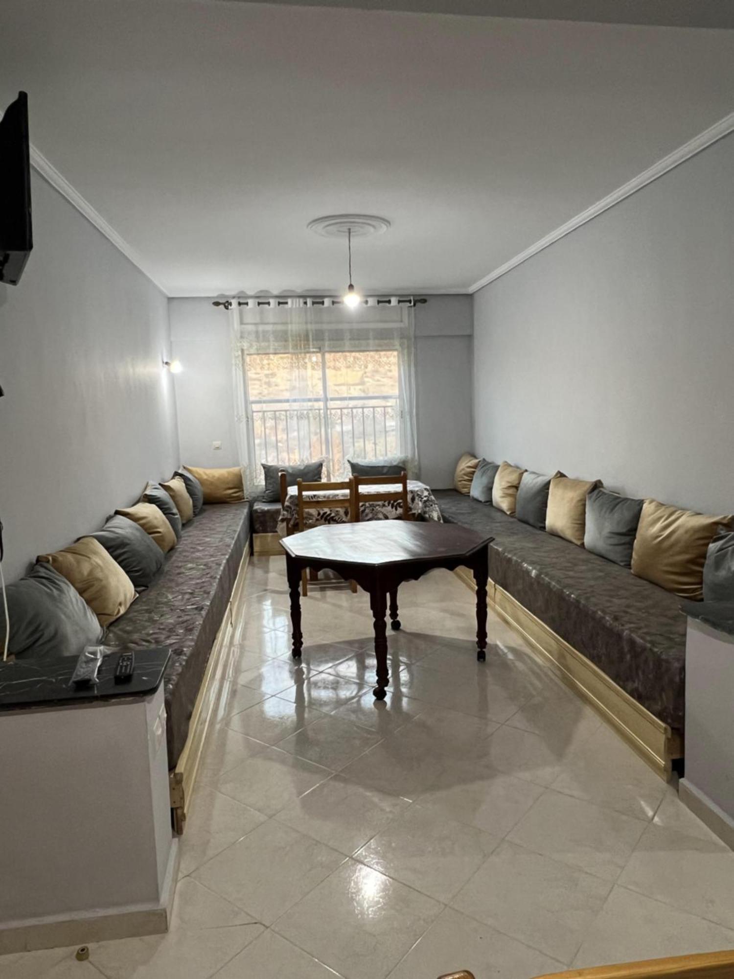 Cozy With Balcony View * Al Hoceïma
